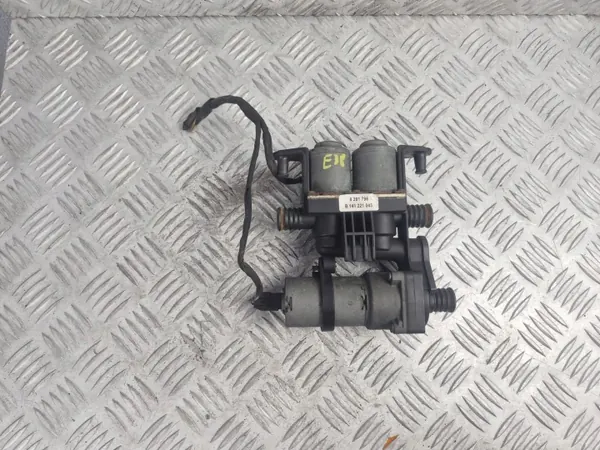 Válvula de control de refrigerante OEM 8391796 para BMW 7 E38 image 2