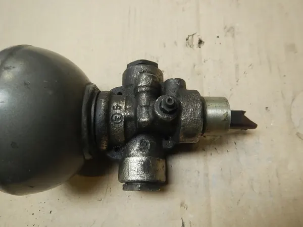 Distributeur de Suspension C5 I - Pièce OEM Citroen image 4