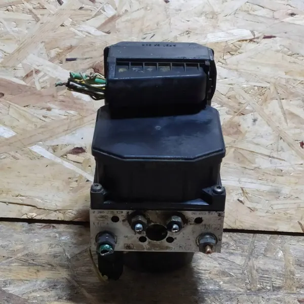 ABS-pumppu OEM 3U0614517B Skoda Superb I 2.8 V6 image 3