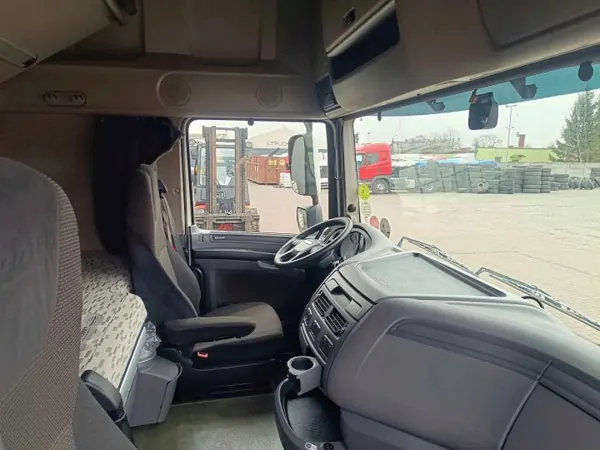 Cabine DAF XF 106 OEM 1811559 - État Utilisé image 10