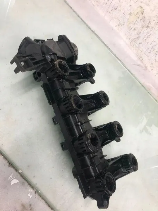 Colector de admisión OEM 9684941780 para Citroën C5 III image 2