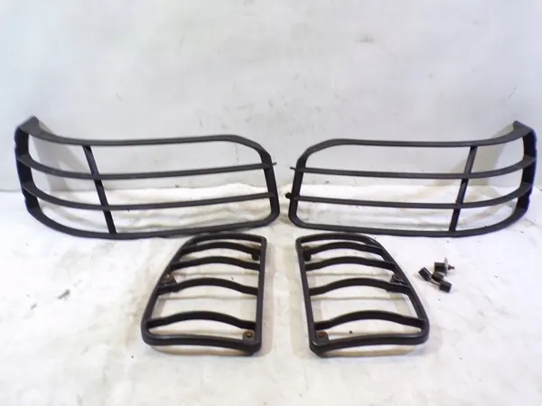 Grelhas de Faróis Land Rover Freelander image 1