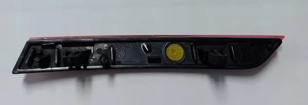 Volkswagen Passat B8 Takavasen puskurin heijastin 3G0945104A image 2