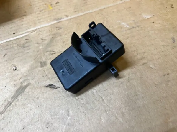 OBD-liitinmoduuli OEM LJ6T-14F642-DC Ford Kuga MK3:lle image 2