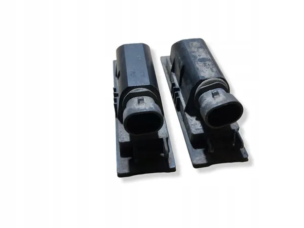 Opel Astra Kennzeichenbeleuchtung OE 13139990 image 4