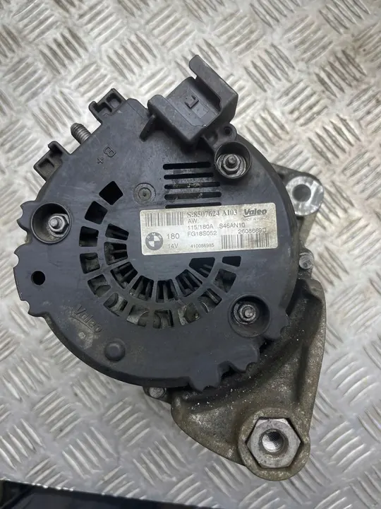 Vaihtovirtageneraattori BMW 5 F10 F11 OE 8507624 image 4