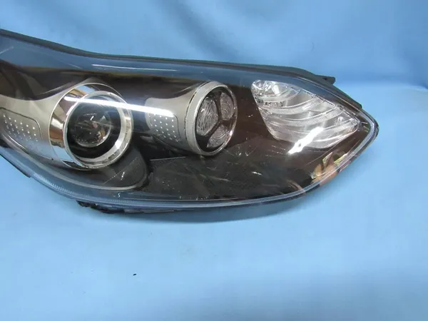 Faros derecho Kia Sportage IV Bi-Xenón LED image 2