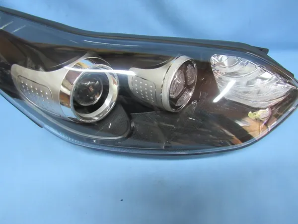 Faros derecho Kia Sportage IV Bi-Xenón LED image 4
