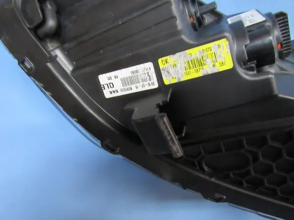 Faros derecho Kia Sportage IV Bi-Xenón LED image 8