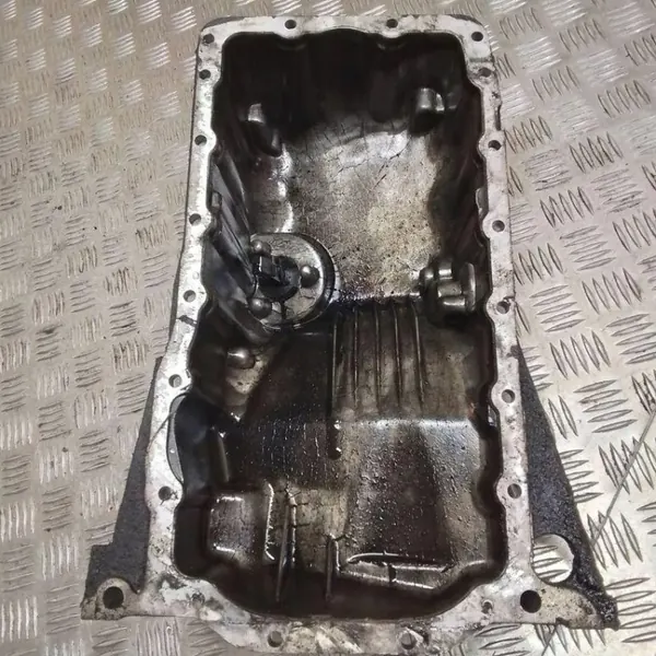 Gebrauchte Audi Ölwanne OEM 6B103601AQ für 1.9L Diesel image 3