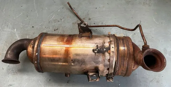 Catalizador DPF usado Citroen Peugeot 1.6HDI K493 image 3