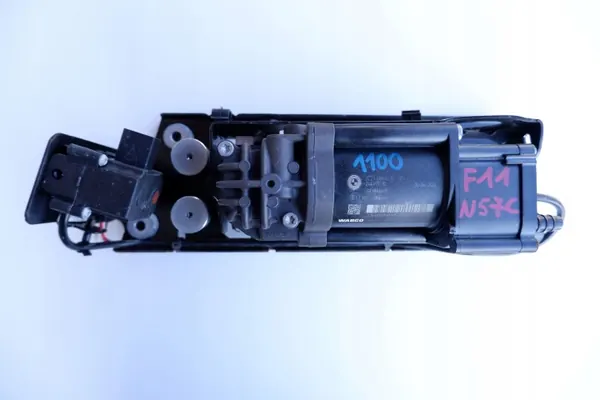 BMW F11 Jousituskompressori OEM 6864215 image 2
