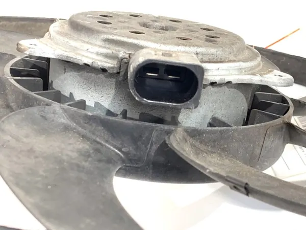 Ventilateur de radiateur OEM 993454J pour Audi A4 B8 2.0 image 3