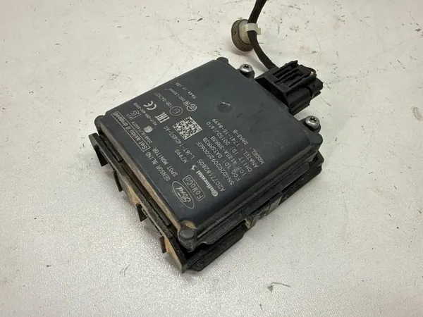 Module angle mort Ford LJ6T14D453AC 1.5L essence image 3