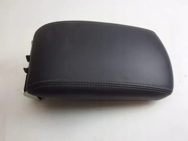 OEM 1799648XZD Accoudoir Cuir Noir pour Peugeot 308 II image 2