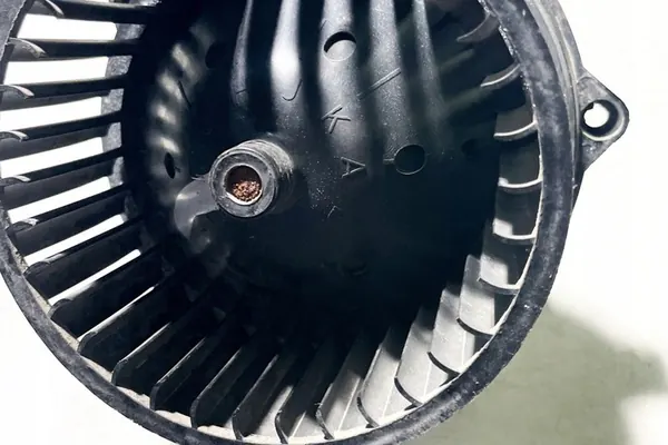 Motor de aquecimento VW TRANSPORTER IV FURGON 2.5L image 3