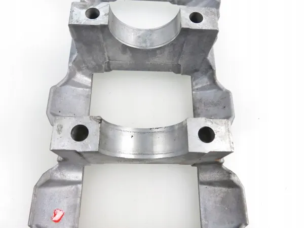 Soporte de cojinete de cigüeñal Mazda CX-7 2.3 Turbo L3-VDT image 3