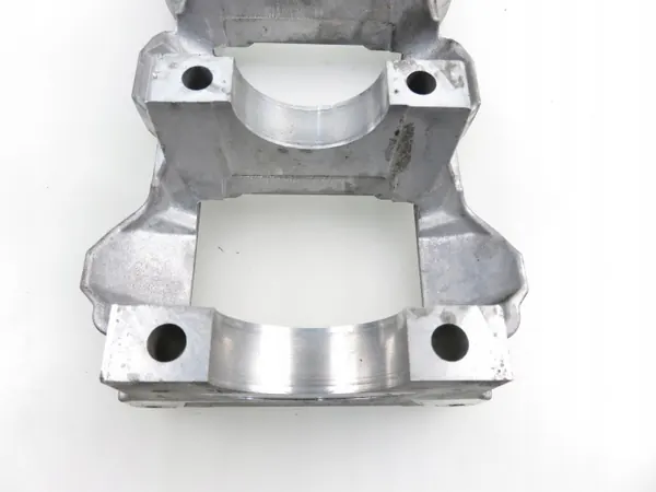 Soporte de cojinete de cigüeñal Mazda CX-7 2.3 Turbo L3-VDT image 4