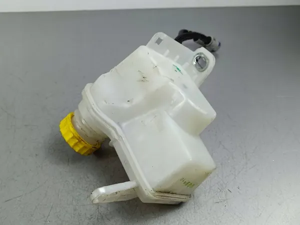 Jeep Bromsvätskebehållare OEM FOB48740 - Begagnad image 5