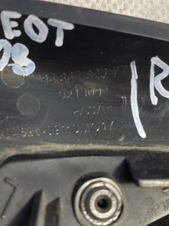 Tampa lavafarol direito OEM 9686182377 Peugeot 3008 image 3