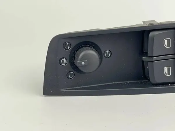 Linker voorraam Audi A1 I 8X 5-deurs image 4