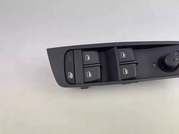 Linker voorraam Audi A1 I 8X 5-deurs image 6