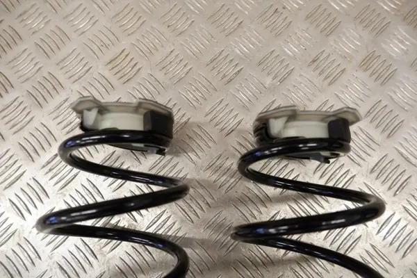Bakfjädring OEM 9834530680 för Peugeot 2008 II image 4