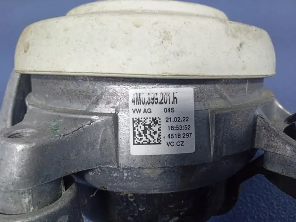 Motorfäste OEM 4M0399201H för Audi SQ8 4.0 TFSI image 4