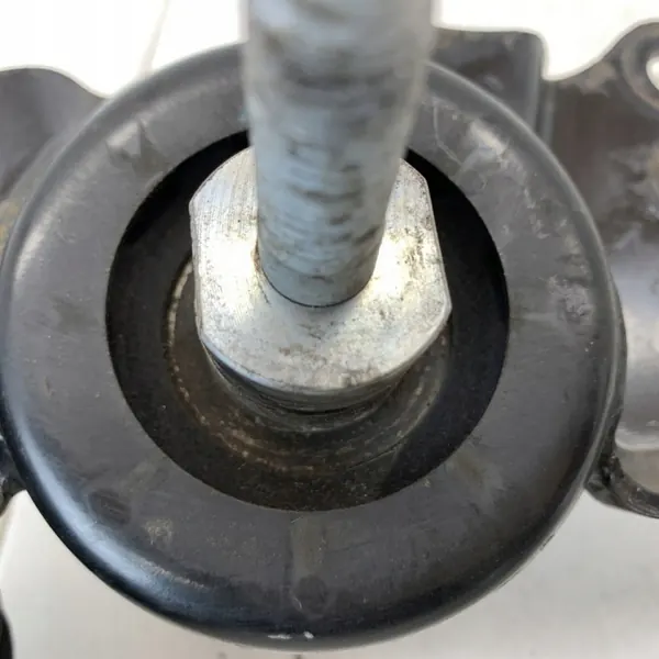 Moottorin kiinnike OEM 47852874565269854569845632 Jeep Wranglerille image 9