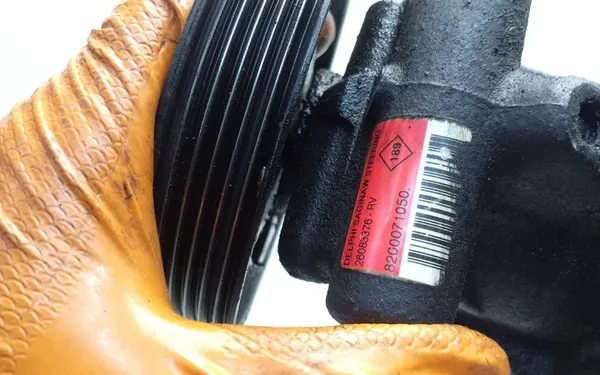 Bomba de direção assistida Mitsubishi Space Star 1.9 TD 8200071050 image 4