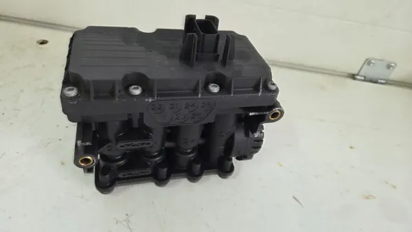 Soupape ECAS OEM 21133934 pour Renault Gama, Volvo FH/FM image 2