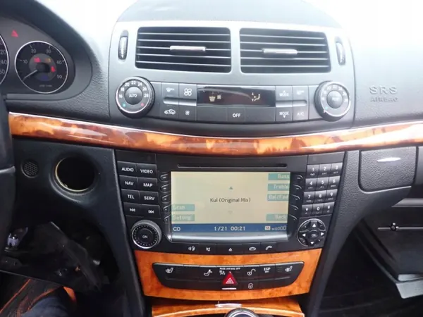 Rádio CD Nav Mercedes OEM Zawada-374791- Usado image 3