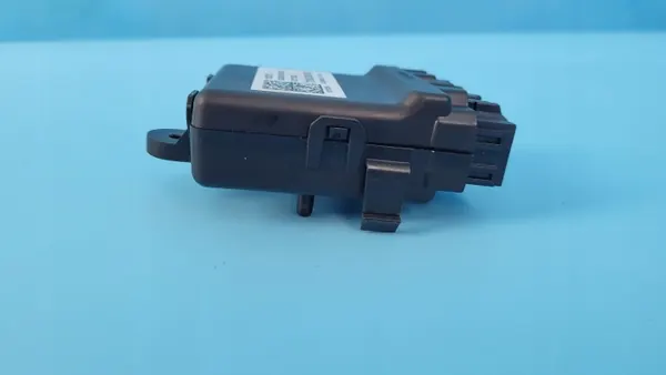 Opel Astra K Sitzsteuermodul OEM 13523753 image 5