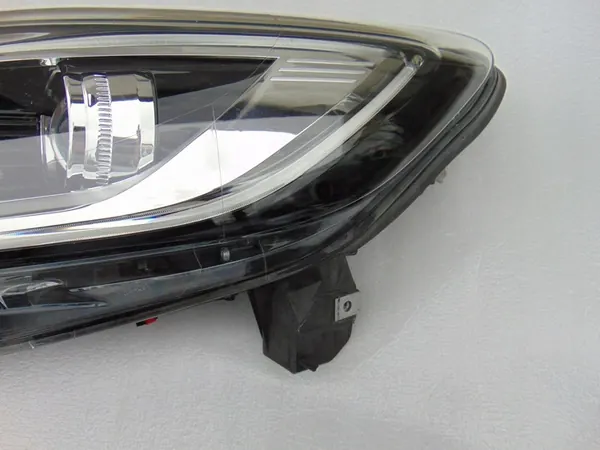 Vasen Ajovalo LED Renault Kadjar Lift 260602051R image 2