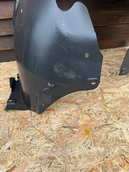 Front Left Wheel Arch VW Touareg 5.0 V10 TDI image 2