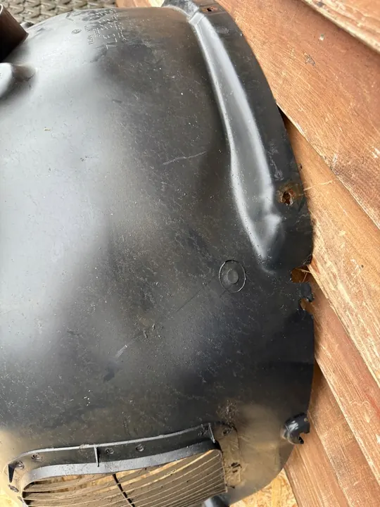 Front Left Wheel Arch VW Touareg 5.0 V10 TDI image 8