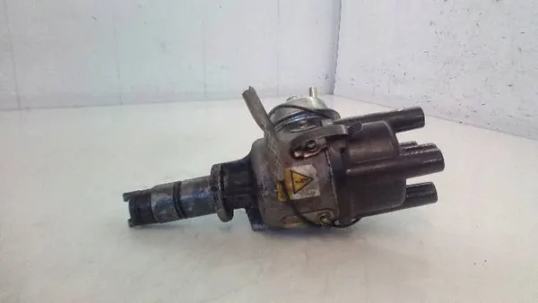 Bobine d'allumage OEM 0 pour Skoda 120 - État utilisé image 4