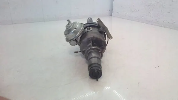Bobine d'allumage OEM 0 pour Skoda 120 - État utilisé image 5