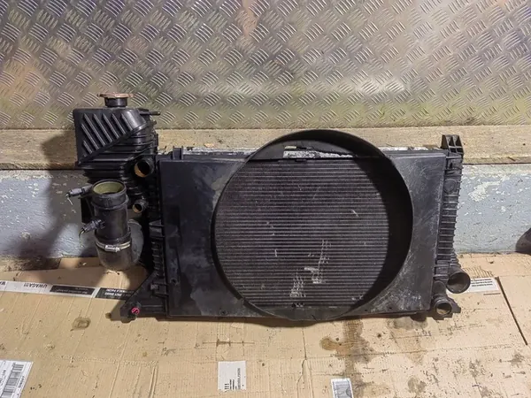 Waterkoeler en intercooler A9015010701 Mercedes W901 image 4