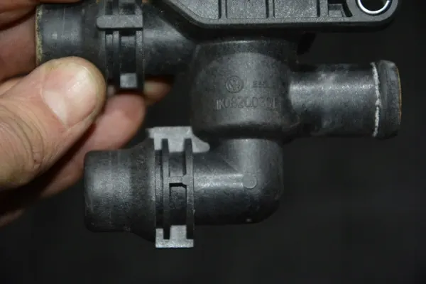 Webasto Valve VW Sharan 1K0820036F image 6