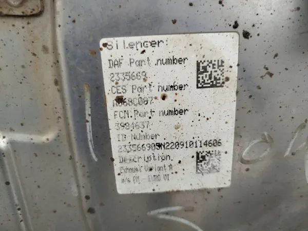 Catalyseur SCR DPF Silencieux OEM 2327462 image 3