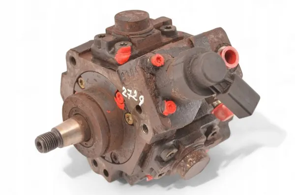 Audi OE Hochdruckpumpe 059130755S image 2