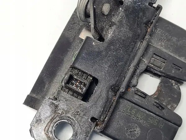 2008 Volkswagen Touareg I Baklucka Lås 7L6827505H image 7