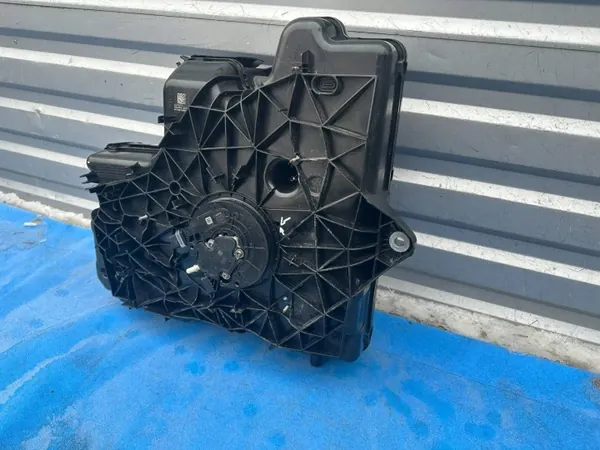 VW T6.1 AdBlue-Tank OEM 7LA131877E - Gebraucht image 3