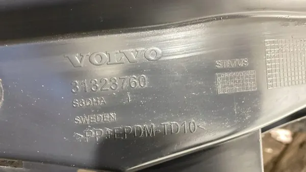 VOLVO XC60 I LIFT 2013- Etupuskuri Iskunvaimennin OEM 31323760 image 7