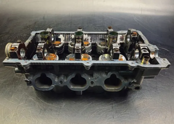 Gebrauchte Hyundai Santa FE 2.7 V6 G6BA Achsen image 4