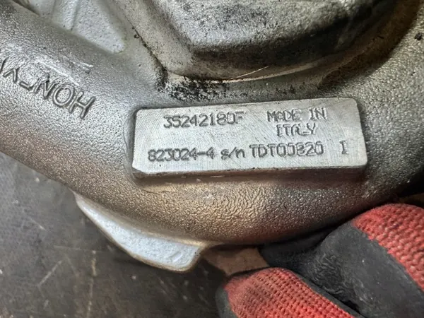 Turbocompressor Jeep OE OEM 35242180AF - Peça usada image 3