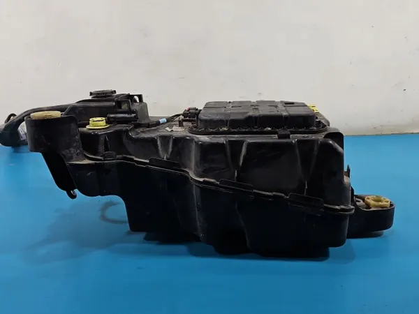 Réservoir AdBlue OEM IMPRK1544224 pour Toyota Proace City image 8