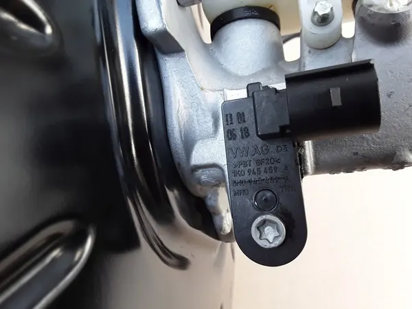 Bromsservo Pump VW Golf VII 2018 image 3