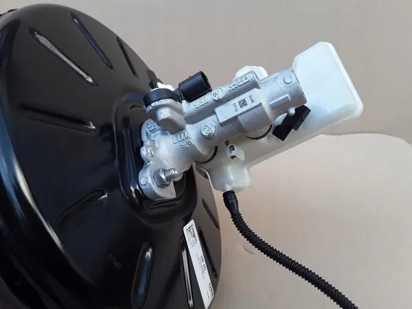Bromsservo Pump VW Golf VII 2018 image 4